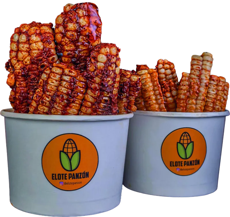Costillas de elote bañadas en salsa en vasos Elote Panzón